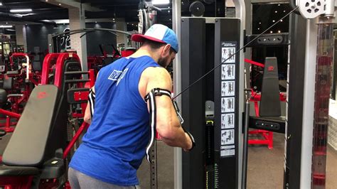 Crossed Cable Tricep Extensions Youtube