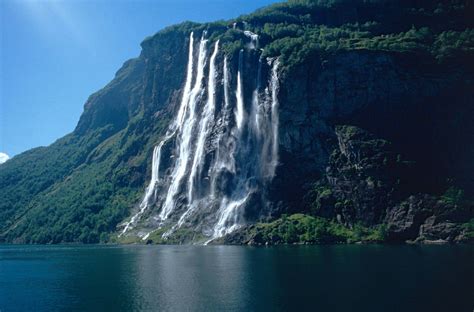 Top Largest Beautiful Waterfalls In The World Most Amazing Top
