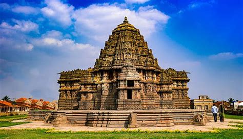 5 Most Ancient Temples To Visit In Karnataka