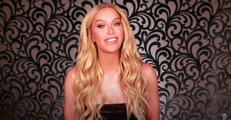 gigi gorgeous reveals she s pansexual comes out for fourth time