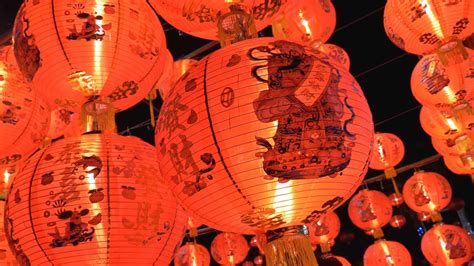4k Chinese Paper Lanterns In The Night On Chinese New Year