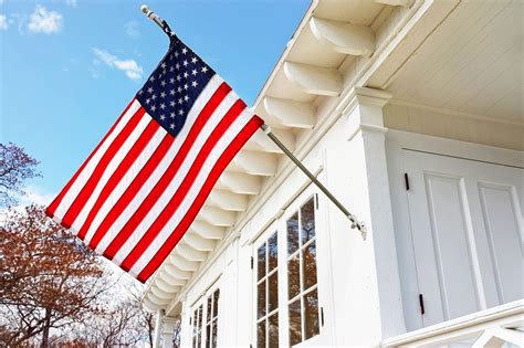 Kentucky has a slightly smaller median home size than the first four states on this list of 1,456 square feet. 20 Cheapest States to Buy a House for Investment in 2019 ...