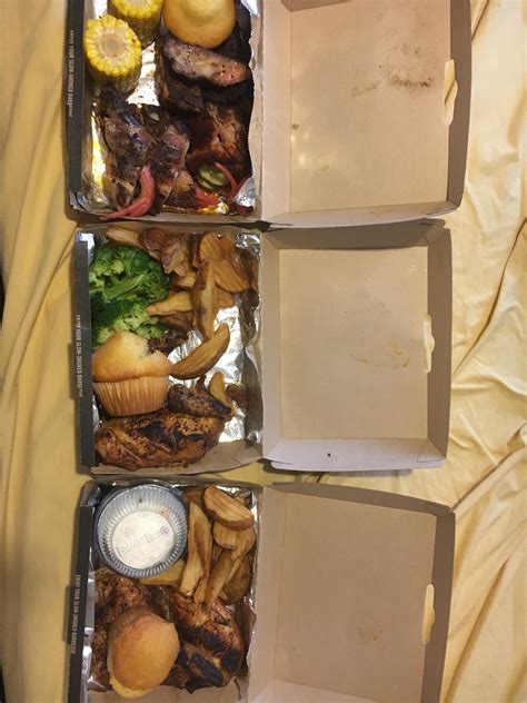Free food from Famous Daves! What a day : r/doordash
