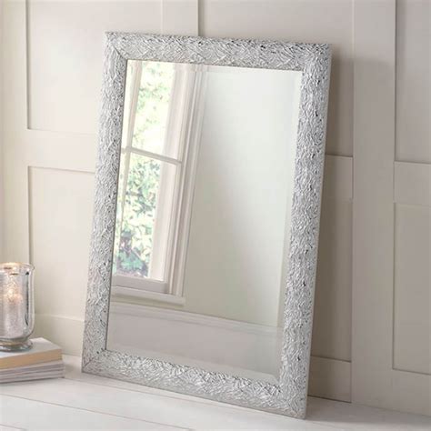 Detailed Rectangular White And Silver Wall Mirror Hd365