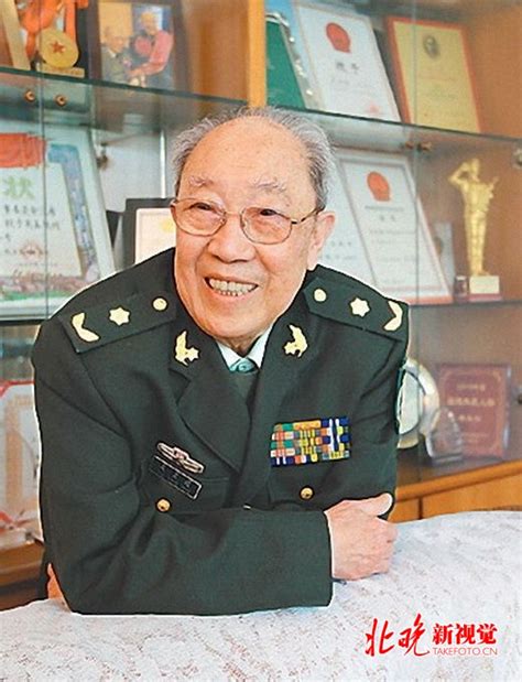 This is a list of members of the 11th national people's congress. 97岁院士吴孟超退休 曾在肝脏手术"禁区"中挽救数万生命 | 北晚新视觉