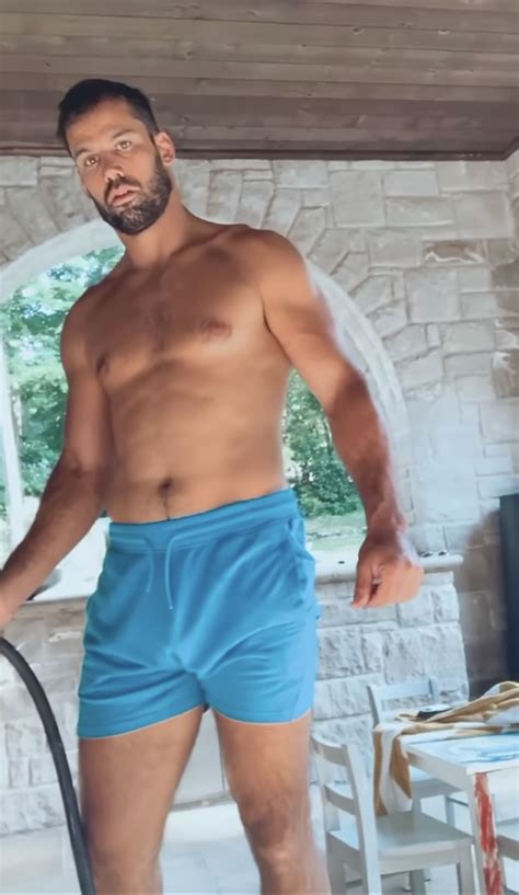 Kenneth In The 212 Eric Decker I Aim To Please When I Shoot My Shot