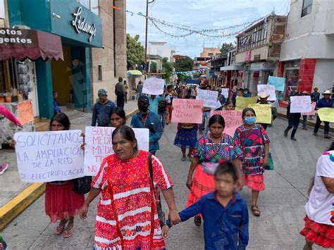 Marchan Indígenas ñu Saavi En La Capital Para Exigir La Creación De Un