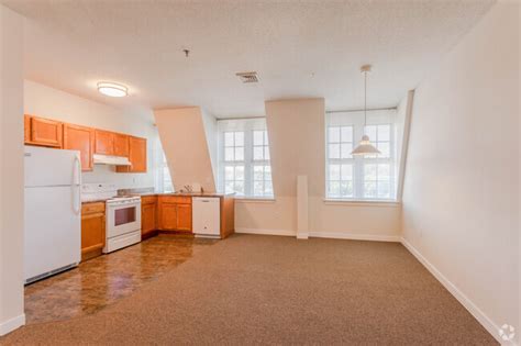 How can i find a meriden, ct pediatrics specialist who sees patients after hours? Charles Street Place Apartments For Rent in Meriden, CT ...
