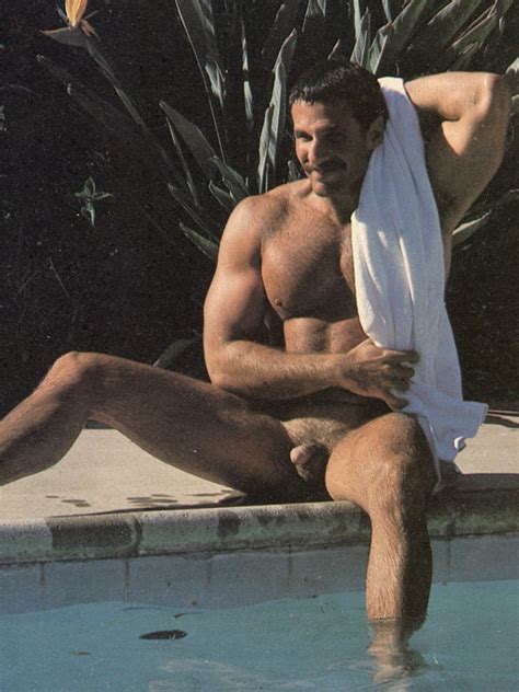 Burt Reynolds Appearance Shocks Fans See Him Through The Years Photos Sexiezpix Web Porn