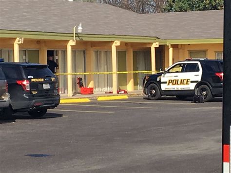 man found dead in west side motel woai