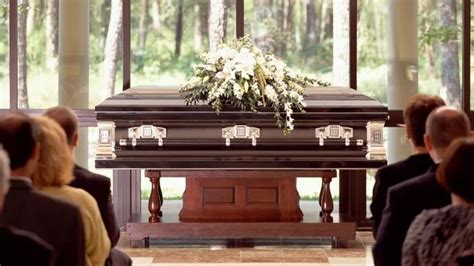 Casket To Be Closed Except For Mourners Who Want Peek At Something