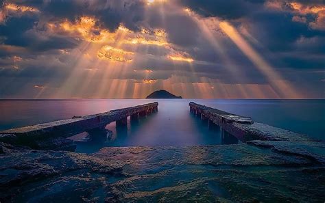 Da Bang Dawning Sunrise Sea Sun Rays Clouds Islands Coastal