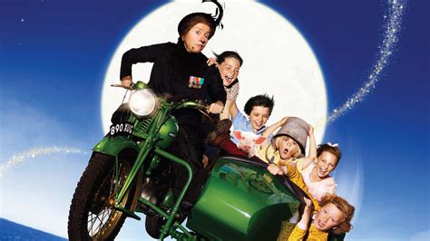 Isabel has great difficulty controlling the children, and has to juggle raising them with her job at a local store, run by mrs docherty. Film Nanny McPhee et le Big Bang en streaming gratuit ...