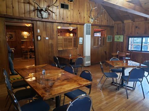 Johnny McNally's Fairview Lodge Restaurant Info and Reservations