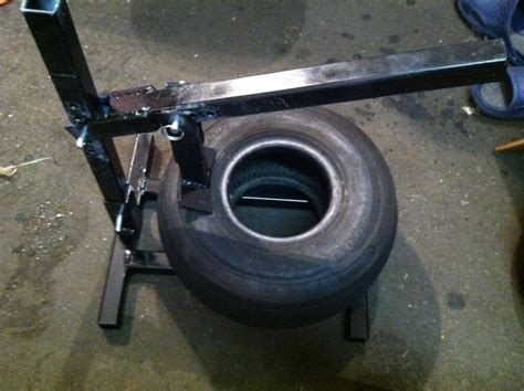 How to remove stubborn tyres. Tim's RV-10 Tire Bead Breaker