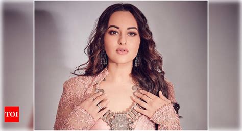Exclusive Sonakshi Sinha On Her Professional Life I Have Never Restricted Myself Or