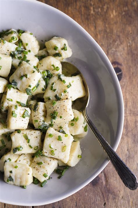 In all my research, i have yet to see a good recipe that doesn't warn the reader that its measurements are an approximation, and that only by developing a sense of how the dough should feel will you be able to home in on just how much flour to add and just. Potato Gnocchi with Butter, Sage and Chives | Recipe in ...