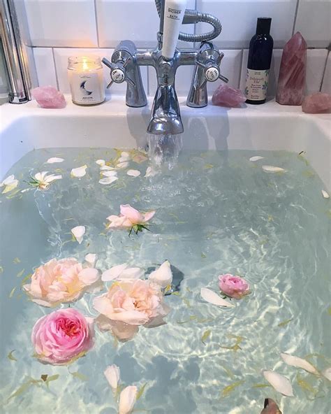 Pin By Meghan Freeland On Bath Love Bath Aesthetic Flower Bath