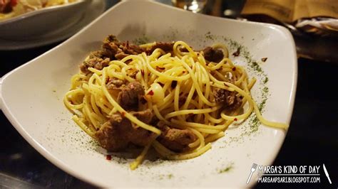 Kalo gue ga lupa sih mereka punya western style gitu. Restaurant Review: Lawangwangi Creative Art Space - Dago ...