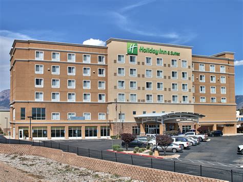 Das attraktive hotel holiday inn munich city centre liegt 1,3 km vom viktualienmarkt entfernt und bietet einen bequemen zugang zu bars, restaurants und cafés. Holiday Inn Hotel & Suites Albuquerque-North I-25 Hotel by IHG