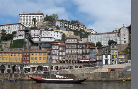 4,074,586 likes · 87,001 talking about this. Porto - Wikipedija, prosta enciklopedija