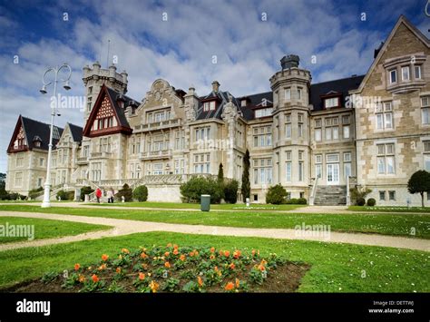 Palacio De La Magdalena Santander Cantabria Spain Stock Photo Alamy