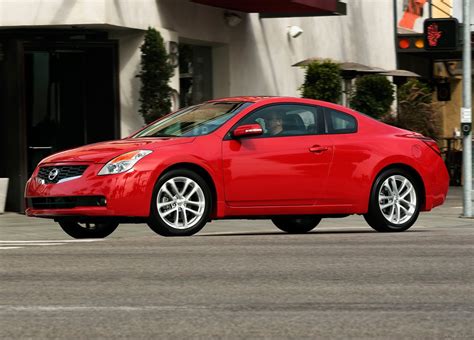 Save $1,172 on used nissan altima for sale near you. 2009 Nissan Altima Coupe Specifications, Pictures, Prices