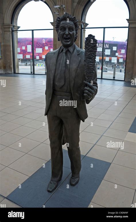 Ken Dodd And Tickling Stick Statue At Lime Street Station Liverpool