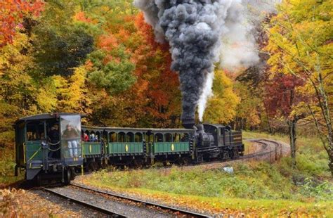 Top 10 Most Beautiful Train Rides In America