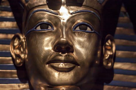King Tutankhamun Hidden Chambers Inside Boy Pharaohs Tomb Is Full Of