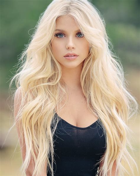 All About Tayler Holders Ex Girlfriend Kaylyn Slevin Biography