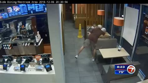 Man Caught On Camera Snatching Purse At Mcdonald’s In Okeechobee Wsvn 7news Miami News