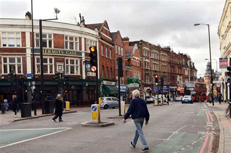 Living In Camberwell Area Guide To Homes Schools And Transport Links