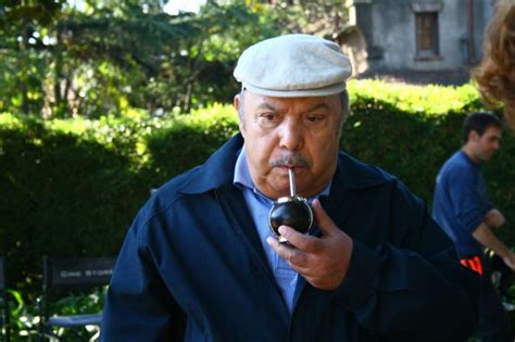 Lino Banfi in una sequenza del film tv Scusate il disturbo: 109215