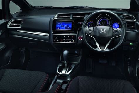 The base styling of the cabin will probably remain unchanged, but we expect to see some improvements in terms of the 2017 honda jazz is expected to come without changes when it is about engines. Harga dan Spesifikasi New Honda Jazz 2017 - Mobil Baru ...