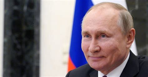 Russian President Vladimir Putin Height - Kremlin Donald Trump Invites 