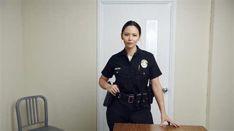 The Rookie Cuál es la verdadera edad de Lucy Chen y de su estrella