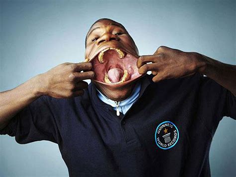 Tubuh manusia ataupun tubuh hewan pastinya memiliki sistem yang mana dalam sistem tersebut terdapat sistem organ, jaringan, sel, dan pastinya organ. Tulahan: 12 manusia dengan organ terbesar di dunia