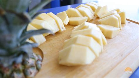Nailing It The Easy Way To Cut Up Fresh Pineapple