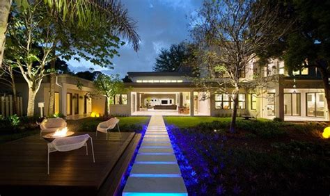 15 Dramatic Landscape Lighting Ideas Home Design Lover