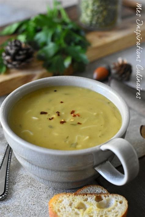 Soupe de pois cassés aux croûtons. Soupe aux pois cassés de maman | Recette | Soupe aux pois ...