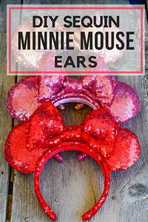 Maybe you would like to learn more about one of these? DIY Sequin Minnie Mouse Ears - Pink Cake Plate