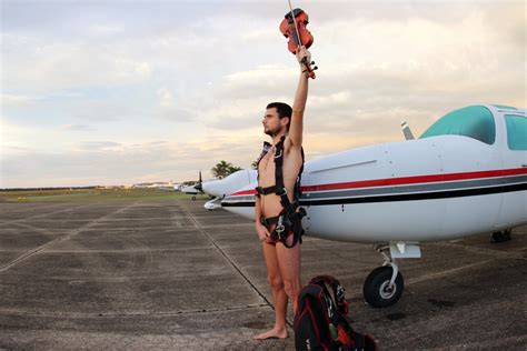 Violinist To Skydive Nude In Guinness World Record Attempt