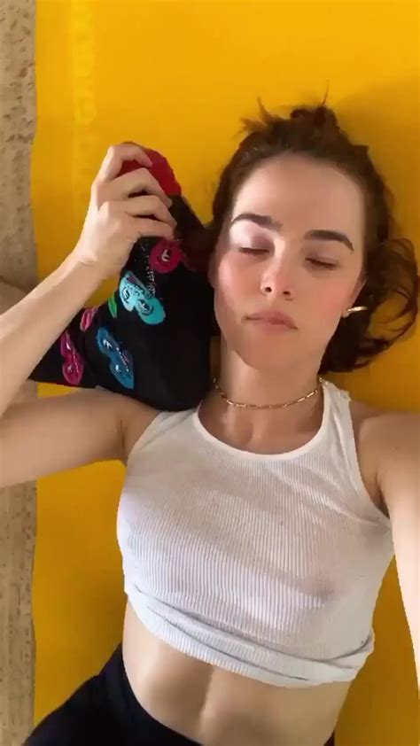 Zoey Deutch See Through Pics Gifs Onlyfans Leaked Nudes