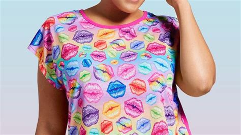 Lisa Frank Now Makes Pajamasand You Can Buy Them At Target Lisa Frank Pajamas Lisa Frank Fashion