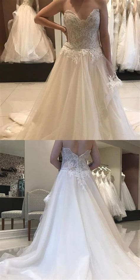 Maybe you would like to learn more about one of these? Schlichte Hochzeitskleider A linie | Brautkleider Mit ...