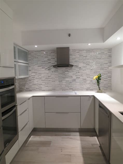 They have excellent community reviews, high bbb ratings & are backed by our $1000 quality guarantee. Miami Condo Renovation - Modern - Kitchen - Miami - by ...