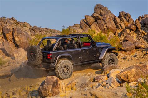 You asked for more power. 2021 Gladiator 392 V8 - Jeep Gladiator V8 And Phev Models Not Being Considered For Now : Request ...