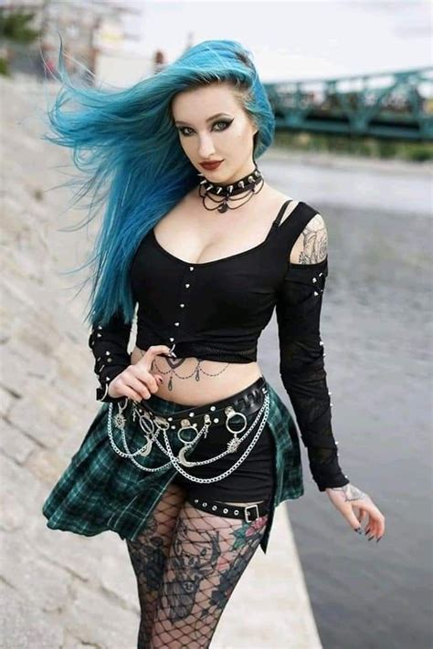 pin by † † brian † † on † goth punk emo † gothic fashion women gothic outfits hot goth girls