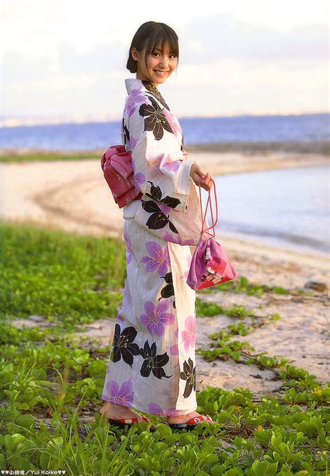 Yukata Japanese Traditional Dress Japanese Outfits Japanese Dress